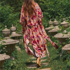 Tamga One Size Maxi Kimono